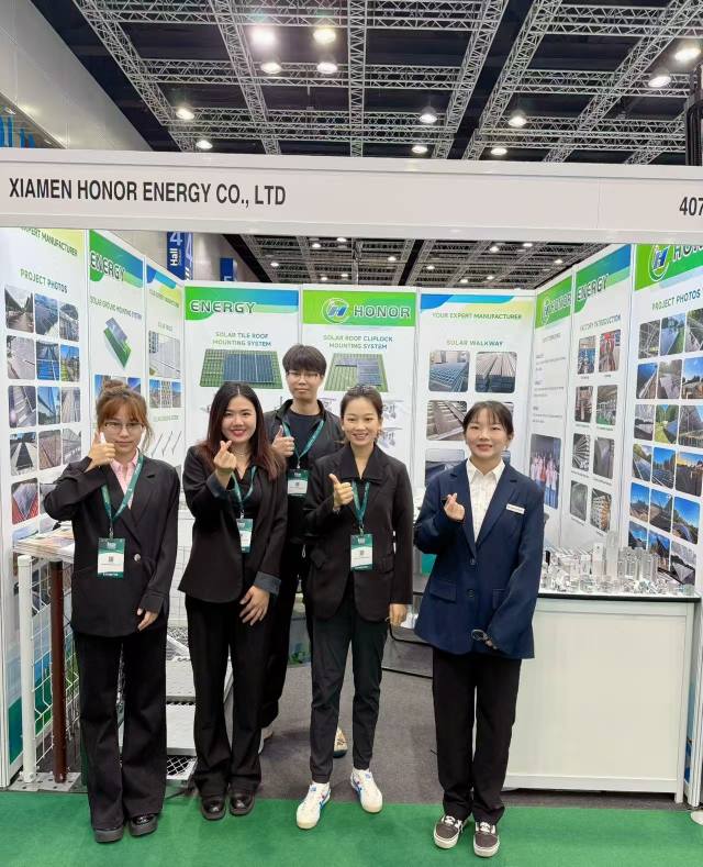 ພວກເຮົາຢູ່ໃນຊິມ!