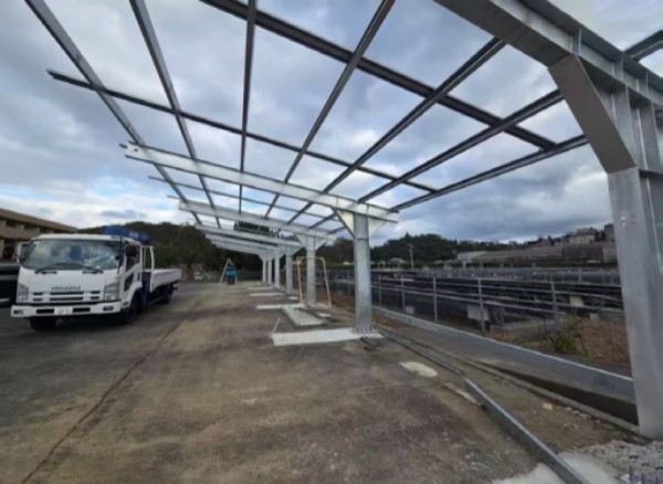 ພະລັງງານກຽດສັກສີ: ກໍານົດຄືນຄວາມເປັນໄປໄດ້ທີ່ບໍ່ມີຂອບເຂດຂອງ Solar Carports